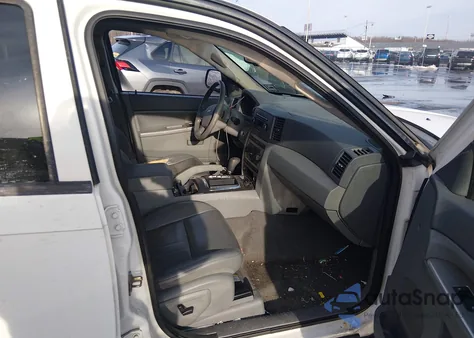 2006 Jeep Grand Cherokee Laredo from USA, damaged, VIN 1J8GR48K16C331476